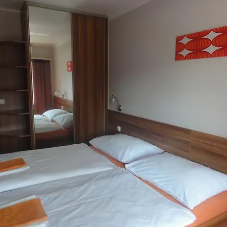 Hotel Bor Lhota (Prague-East)